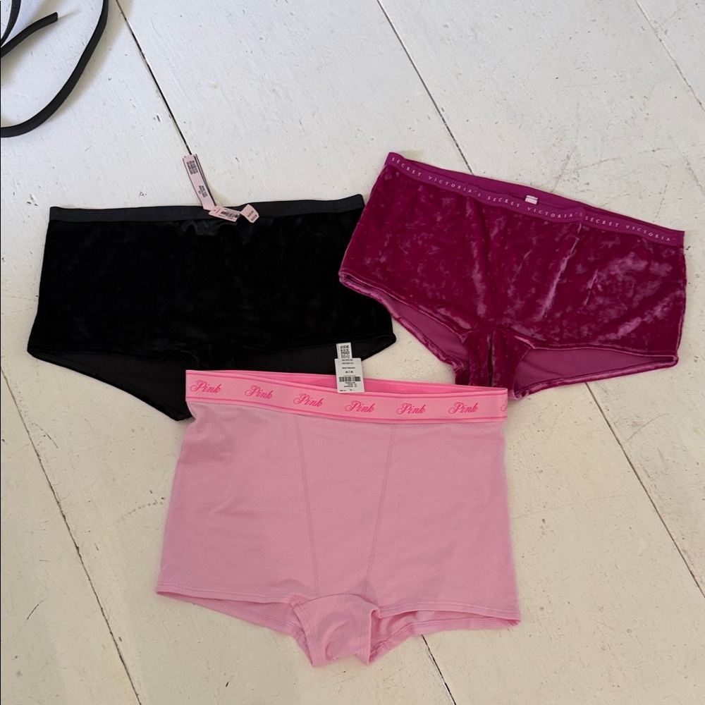 PINK Victoria's Secret Girls' 3-Pack Boyshorts - Light Pink, Black, Berry